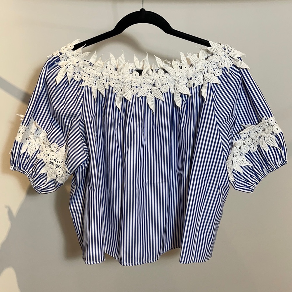 Forever 21 Striped Floral Off-Shoulder Top